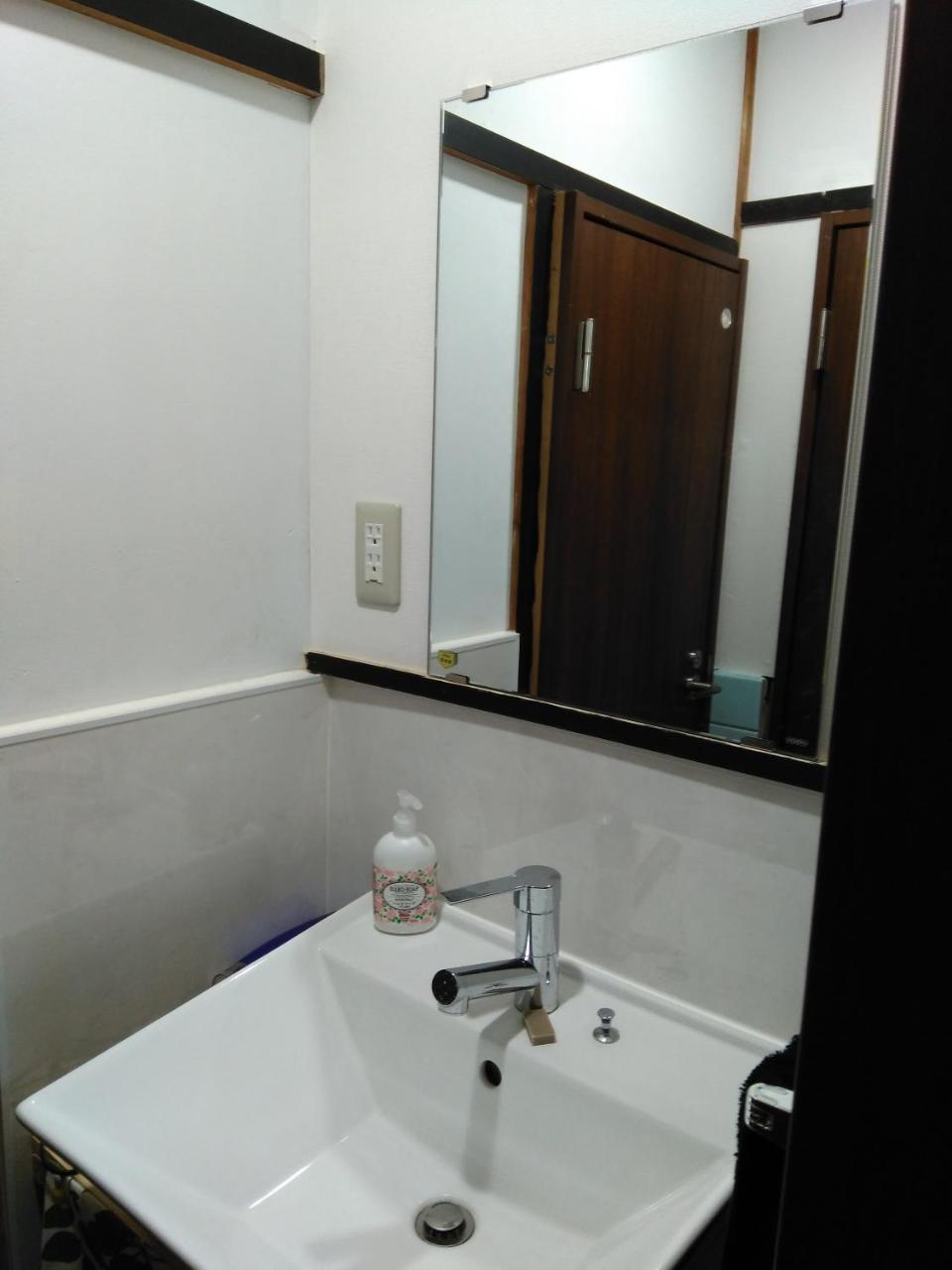 Miroku Share House Hotel Mimiharacho Bagian luar foto
